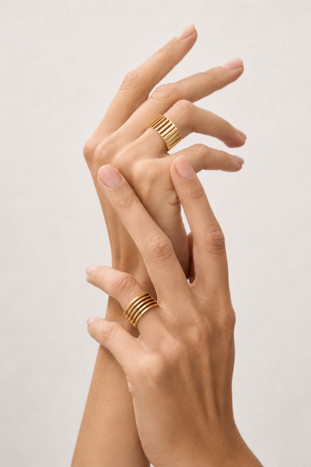 Model wearing the silver Portal Ring - horizontal side
