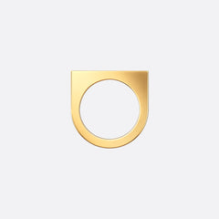 Front view of the gold Interspace Ring